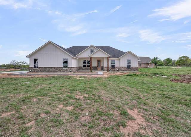 Property at 3200 County Road 310, Cleburne, TX 76031, 4 beds, 2 baths