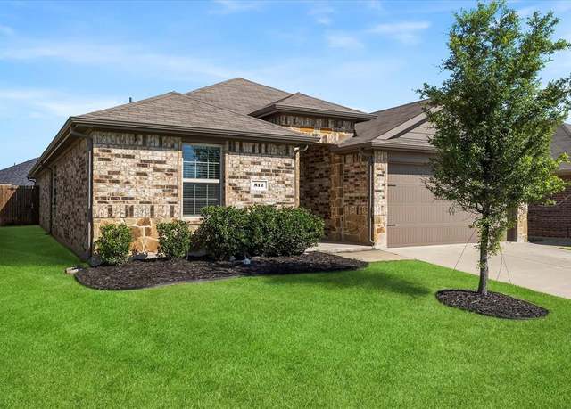 Property at 812 Draper Dr, Fate, TX 75189, 4 beds, 2 baths