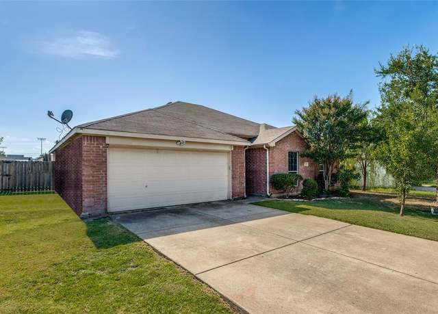 Property at 507 Waterford St, Farmersville, TX 75442, 4 beds, 2 baths