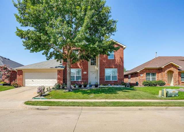Property at 1425 Pheasant Run Trl, Fort Worth, TX 76131, 5 beds, 3 baths