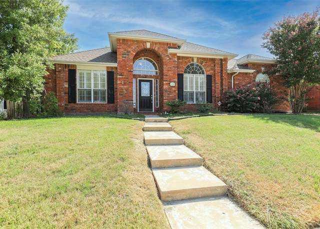 Property at 11213 Williamsburg Ln, Frisco, TX 75035, 4 beds, 3 baths