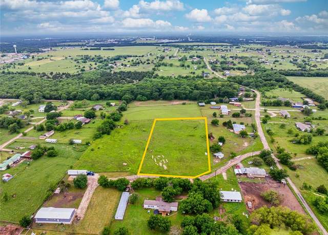 Property at 322 Carter Trl, Quinlan, TX 75474