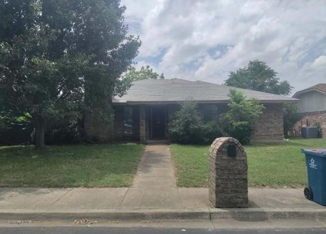 Property at 15 Robins Nest Dr, Hickory Creek, TX 75065, 3 beds, 2 baths