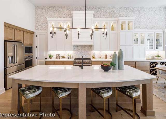 Property at 4629 Sandbrock Pkwy, Aubrey, TX 76227, 4 beds, 4.5 baths