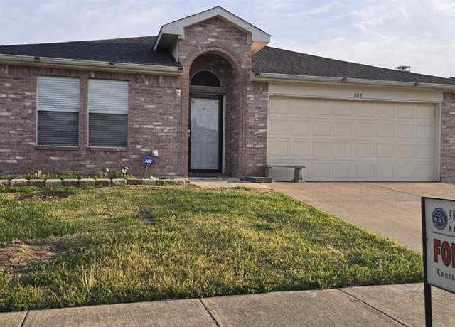 Property at 808 Wilmor Ct, Arlington, TX 76018, 4 beds, 2 baths