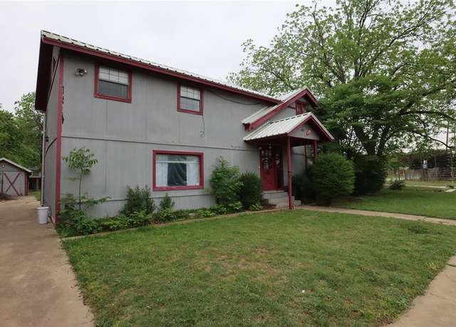 Property at 431 Walnut St, Ranger, TX 76470, 3 beds, 3 baths