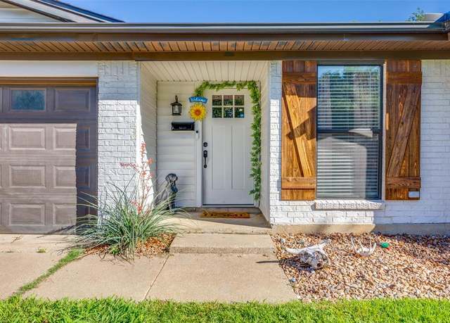 Property at 204 Laura Dr, Burleson, TX 76028, 3 beds, 2 baths
