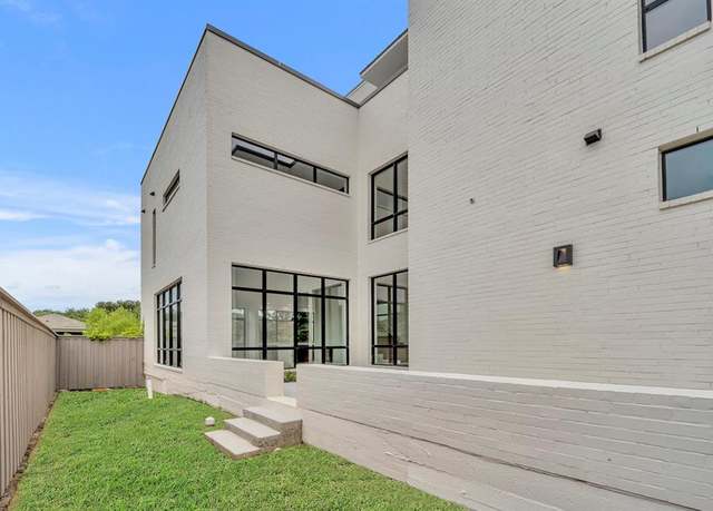 Property at 610 N Oak Cliff Blvd #301, Dallas, TX 75208, 3 beds, 3.5 baths