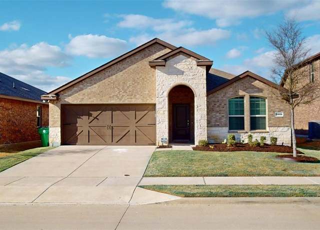 Property at 6305 Crownmere Dr, Celina, TX 76227, 4 beds, 2 baths