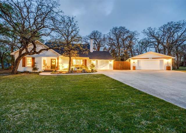 Property at 229 Colt Dr, Lake Kiowa, TX 76240, 3 beds, 2 baths