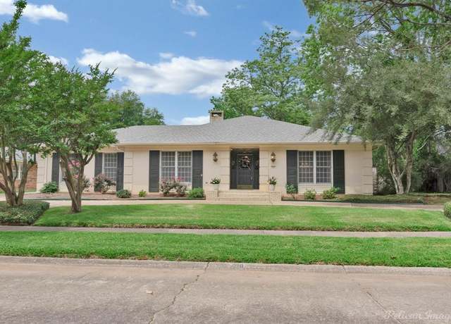 Property at 218 Clearwood Ln, Shreveport, LA 71105, 4 beds, 4 baths
