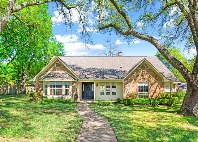 Property at 5900 Sheffield Dr, Tyler, TX 75703, 4 beds, 2.5 baths