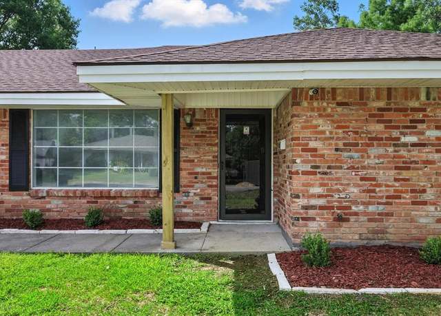Property at 6409 Winn St, Fort Worth, TX 76133, 3 beds, 2 baths