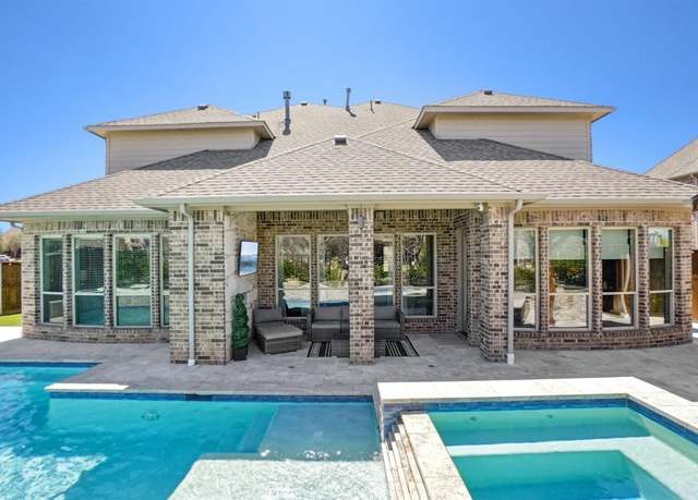 Property at 922 Pleasant View Dr, Rockwall, TX 75087, 5 beds, 4.5 baths