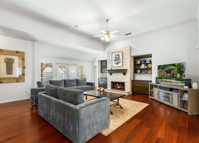 Property at 1708 Greenway Dr, Plano, TX 75075, 3 beds, 2 baths