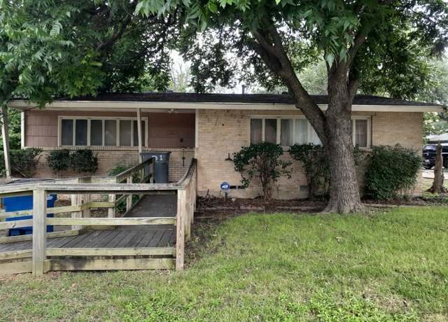 Property at 1520 Cape Cod Dr, Dallas, TX 75216, 3 beds, 2.5 baths