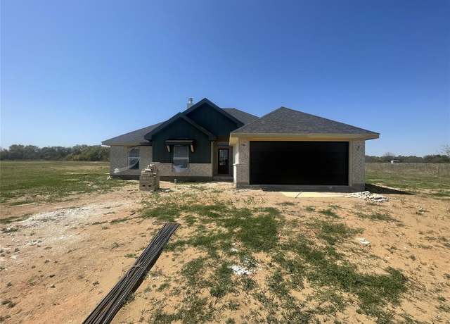 Property at 1005 Kingwood Ave, Clyde, TX 79510, 3 beds, 2 baths