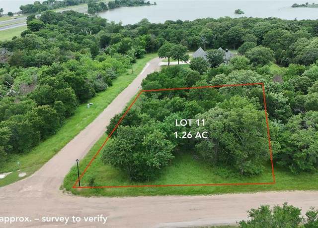 Property at 100 Oakmont Dr, Mabank, TX 75147