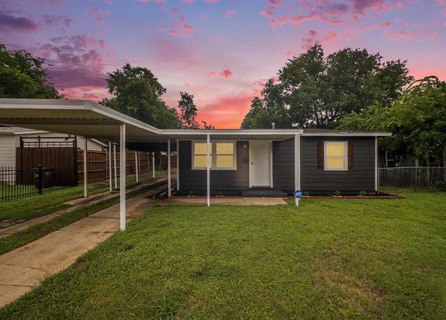 Property at 5525 Lester Granger Dr, Fort Worth, TX 76112, 3 beds, 2 baths
