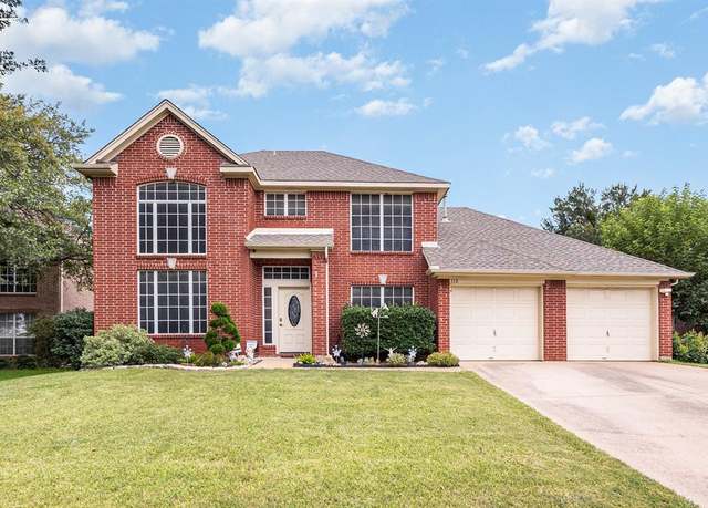 Property at 112 Hollywood Blvd, Euless, TX 76040, 4 beds, 2.5 baths