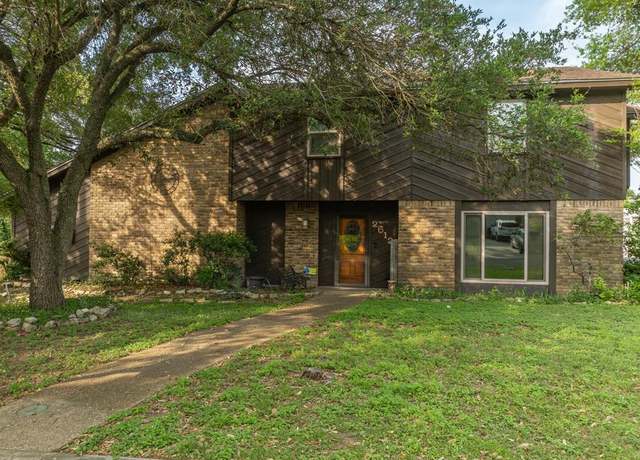 Property at 2612 Rockview Dr, Waco, TX 76710, 4 beds, 2.5 baths