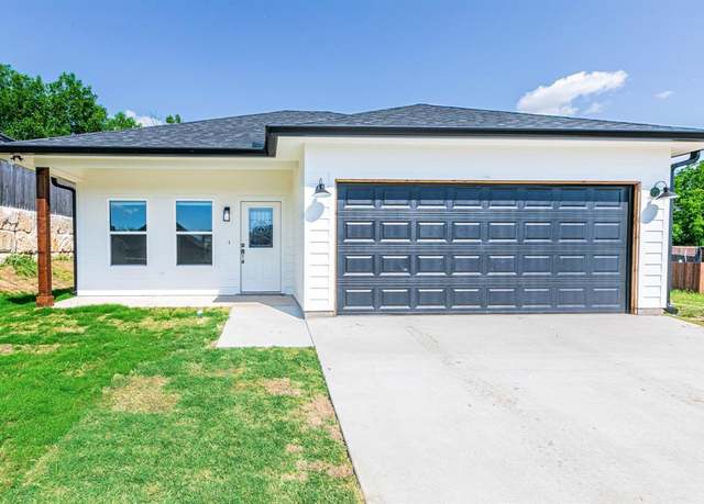 Property at 708 N College St, West, TX 76691, 3 beds, 2 baths