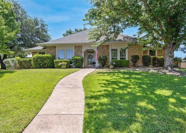 Property at 7761 Skylake Dr, Fort Worth, TX 76179, 4 beds, 3 baths