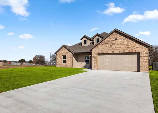 Property at 7012 Ranch View Pl, Springtown, TX 76082, 4 beds, 2 baths