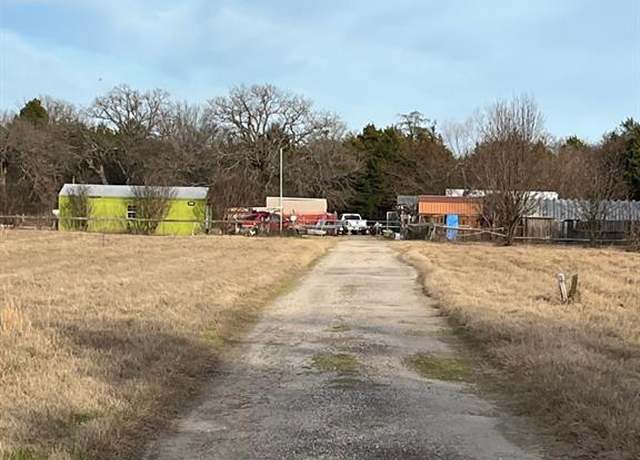 Property at 601 Pritchett Ln, Kemp, TX 75143, 3 beds, 3 baths