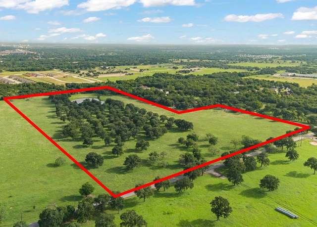 Property at 537 Edgewood Ln, Cleburne, TX 76031