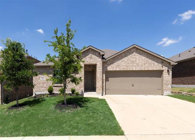 Property at 1304 Johnson Dr, Celina, TX 75009, 4 beds, 2 baths