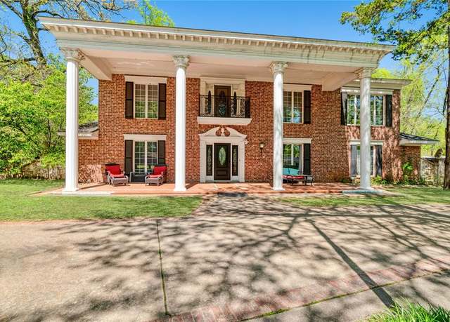 Property at 2565 Clark Ln, Paris, TX 75460, 5 beds, 5 baths