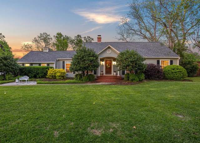 Property at 814 Griffith Ave, Terrell, TX 75160, 3 beds, 2.5 baths