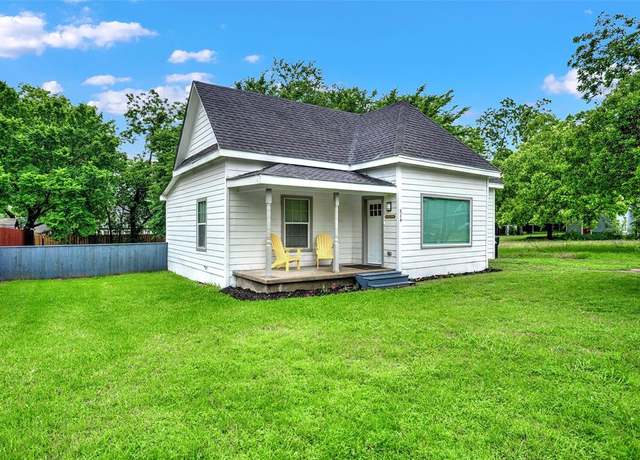 Property at 514 W Baker St, Denison, TX 75020, 2 beds, 2 baths