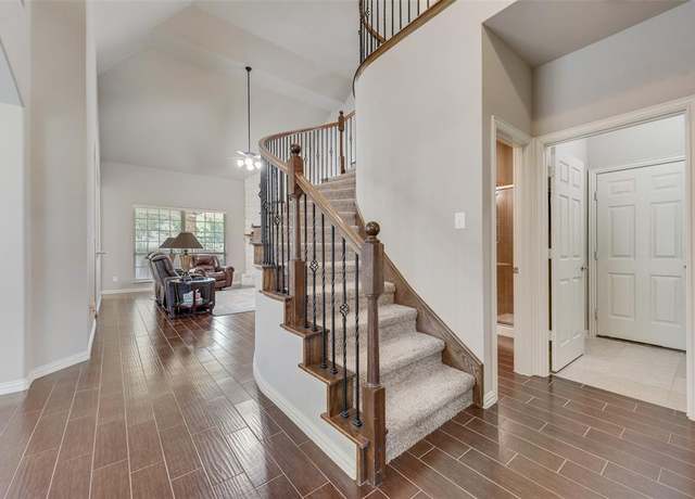 Property at 8605 Paper Birch Ln, Fort Worth, TX 76123, 4 beds, 3 baths