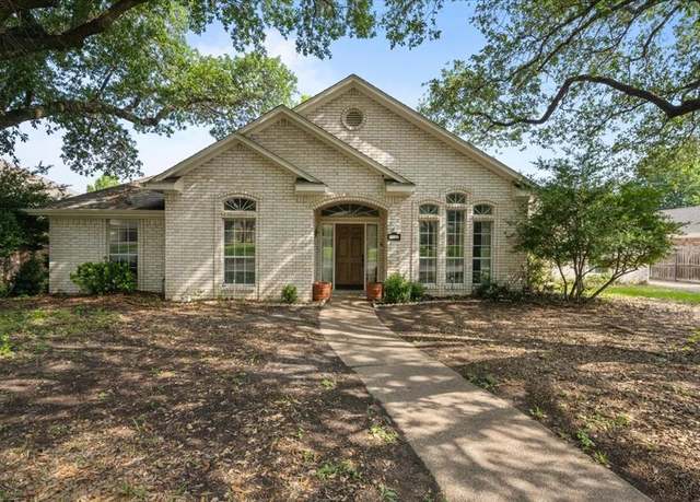 Property at 9505 Lost Trails Dr, Waco, TX 76712, 4 beds, 3 baths