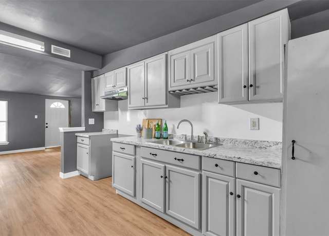 Property at 918 Garden Dr, Garland, TX 75040, 3 beds, 1.5 baths