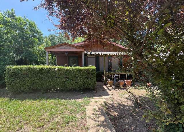Property at 8095 County Road 3415, Lone Oak, TX 75453, 3 beds, 1.5 baths