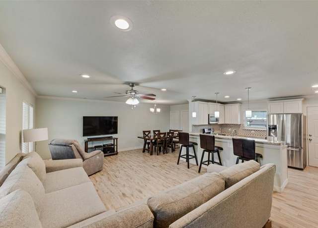 Property at 1910 Lucille Dr, Mesquite, TX 75149, 3 beds, 1.5 baths