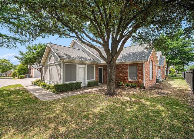 Property at 6132 Haley Ln, Fort Worth, TX 76132, 2 beds, 2 baths
