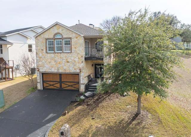 Property at 5453 Ranger Dr, Rockwall, TX 75032, 3 beds, 2.5 baths