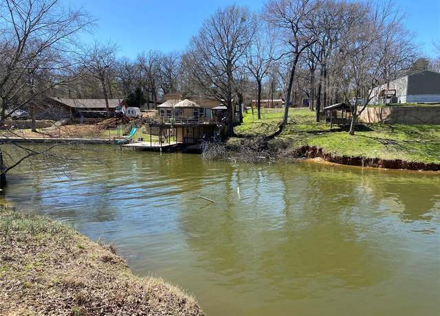 Property at 193 Lake Creek Dr, Mabank, TX 75156, 3 beds, 2 baths