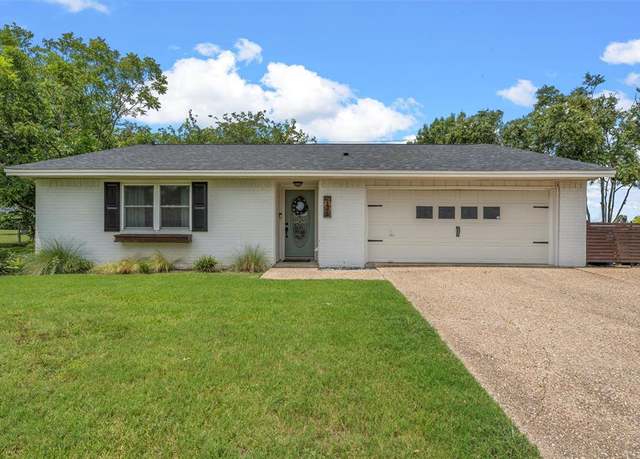 Property at 128 Thompson Cir, Lorena, TX 76655, 3 beds, 3 baths