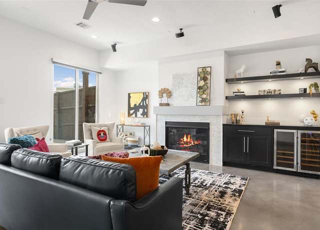 Property at 1814 Euclid Ave, Dallas, TX 75206, 3 beds, 2.5 baths