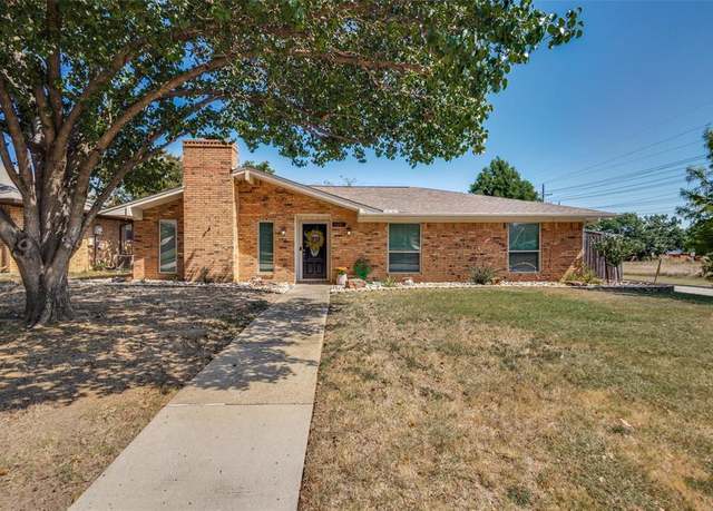 Property at 1601 San Antone Ln, Lewisville, TX 75077, 3 beds, 2 baths