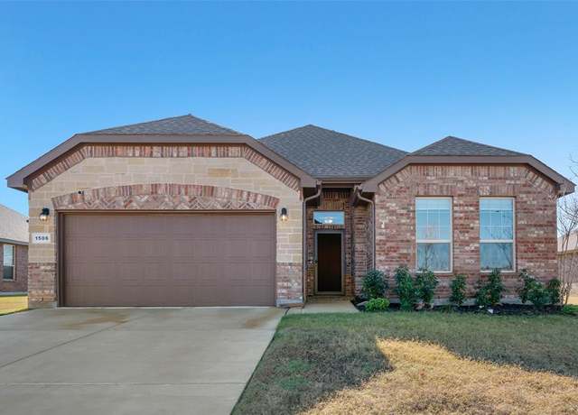 Property at 1506 Reed Dr, Krum, TX 76249, 4 beds, 2 baths