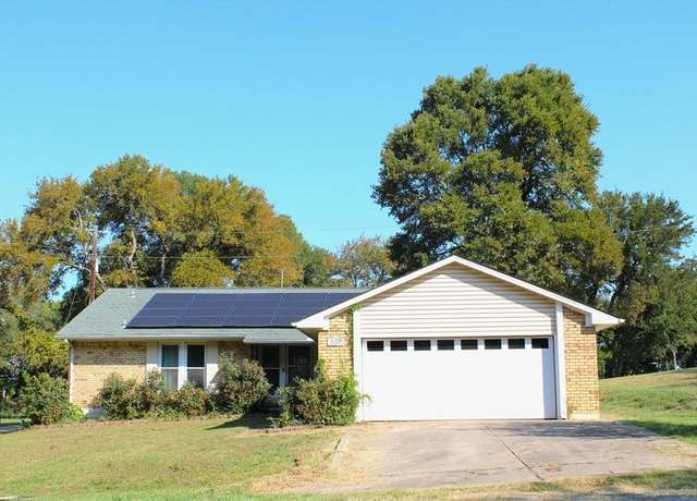 Property at 520 Broken Arrow Pass, Quinlan, TX 75474, 2 beds, 2 baths