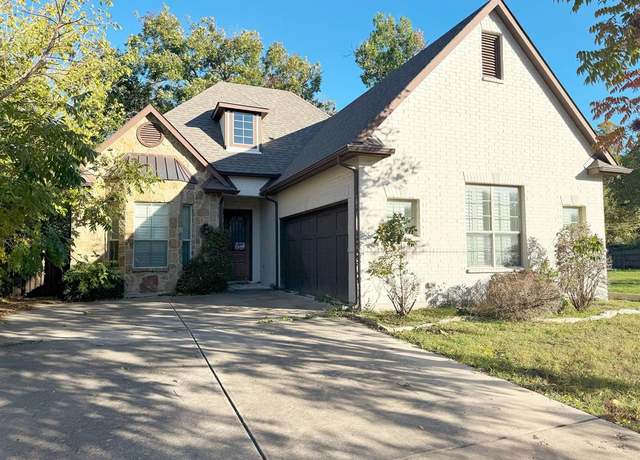 Property at 2205 Western Ave, Fort Worth, TX 76107, 3 beds, 2 baths