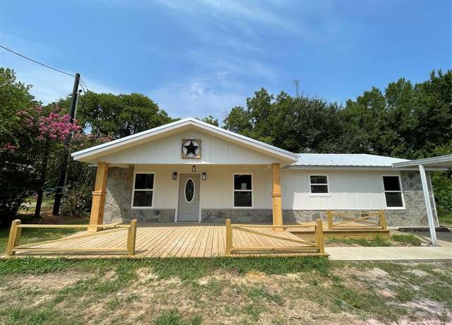 Property at 212 N Stephens St, Quitman, TX 75783, 3 beds, 2 baths
