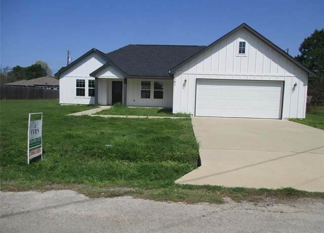 Property at 107 Tanglewood Dr, Tool, TX 75143, 4 beds, 3 baths